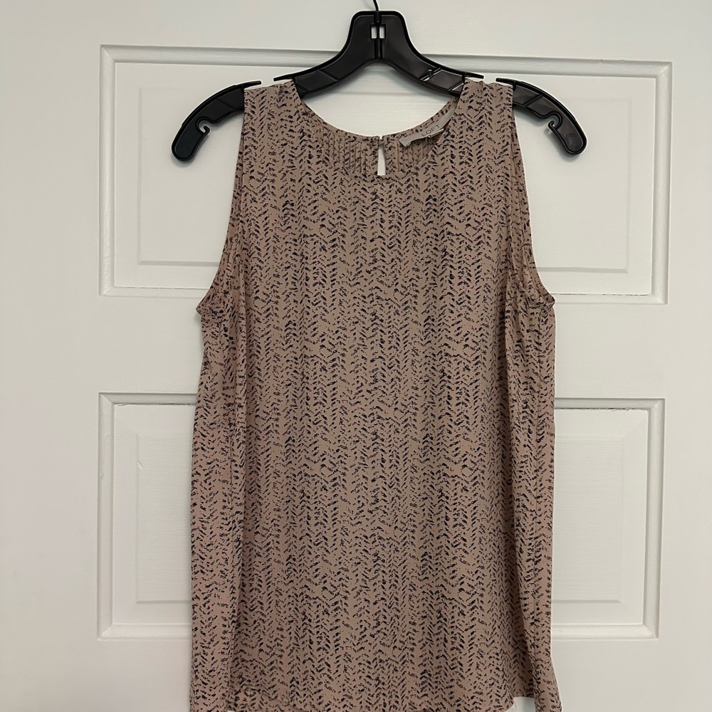LOFT Abstract Print Sleeveless Blouse in Tan and Black